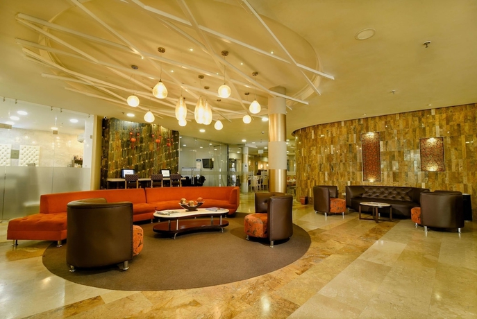 Imagen de los interiores del Hotel Howard Johnson by Wyndham Barranquilla Versalles. Foto 18