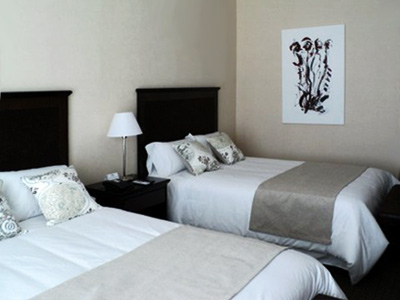 Imagen de la habitación del Hotel Howard Johnson by Wyndham Carilo Convention Center. Foto 17