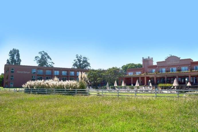 Imagen general del Hotel Howard Johnson by Wyndham Chascomus. Foto 5