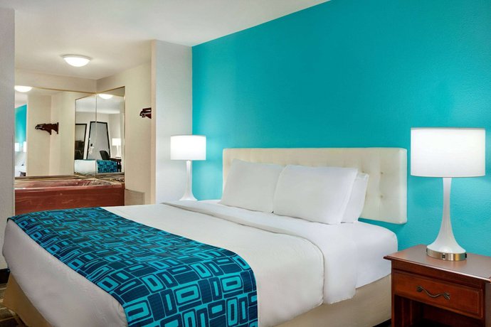 Imagen de la habitación del Hotel Howard Johnson by Wyndham Chattanooga Lookout Mountain I-24. Foto 6