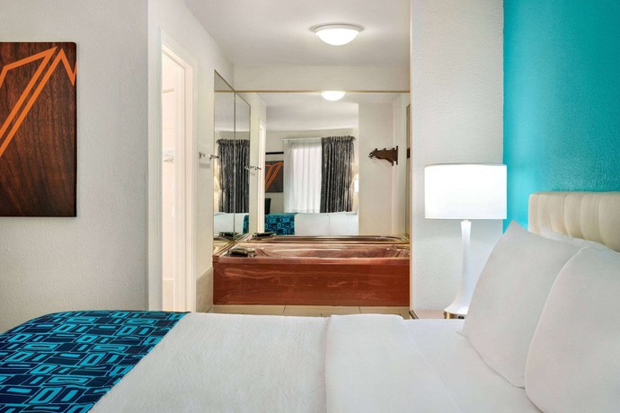 Imagen de la habitación del Hotel Howard Johnson by Wyndham Chattanooga Lookout Mountain I-24. Foto 7