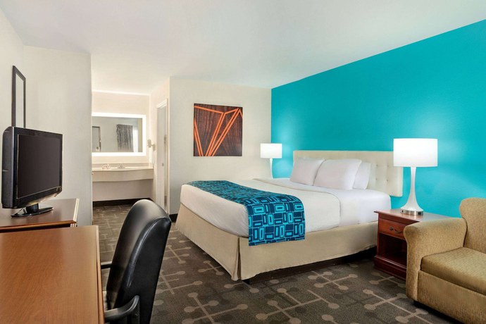 Imagen de la habitación del Hotel Howard Johnson by Wyndham Chattanooga Lookout Mountain I-24. Foto 9