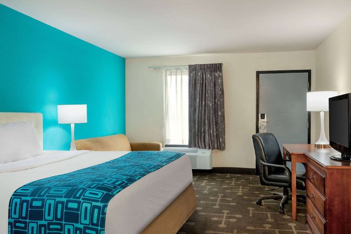 Imagen de la habitación del Hotel Howard Johnson by Wyndham Chattanooga Lookout Mountain I-24. Foto 11