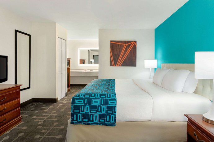 Imagen de la habitación del Hotel Howard Johnson by Wyndham Chattanooga Lookout Mountain I-24. Foto 12