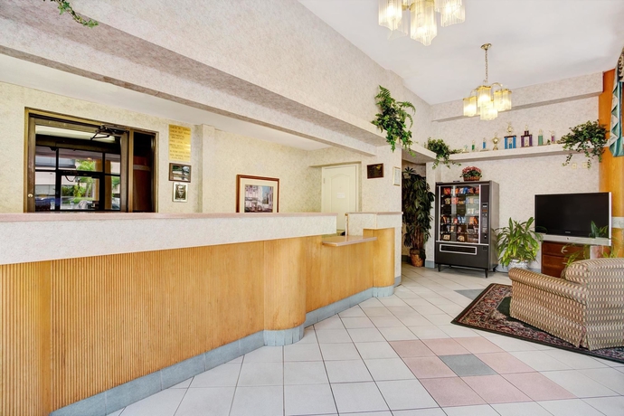Imagen de los interiores del Hotel Howard Johnson by Wyndham Clearwater/Dunedin. Foto 11