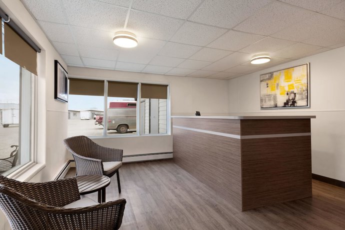 Imagen de los interiores del Hotel Howard Johnson by Wyndham Grande Prairie. Foto 18