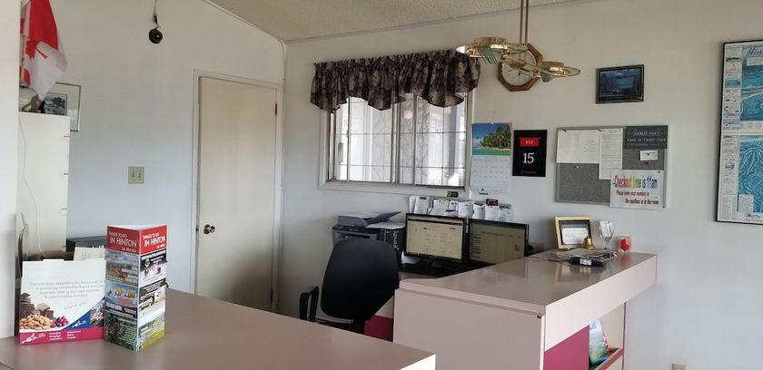 Imagen de la habitación del Hotel Howard Johnson by Wyndham Hinton. Foto 2