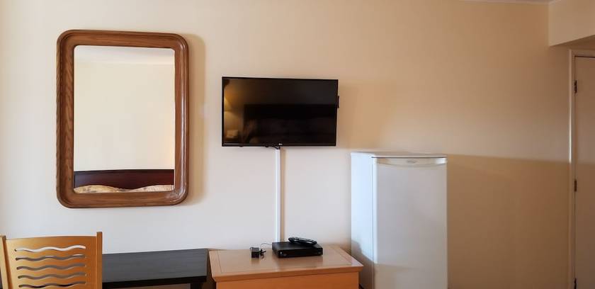 Imagen de la habitación del Hotel Howard Johnson by Wyndham Hinton. Foto 8