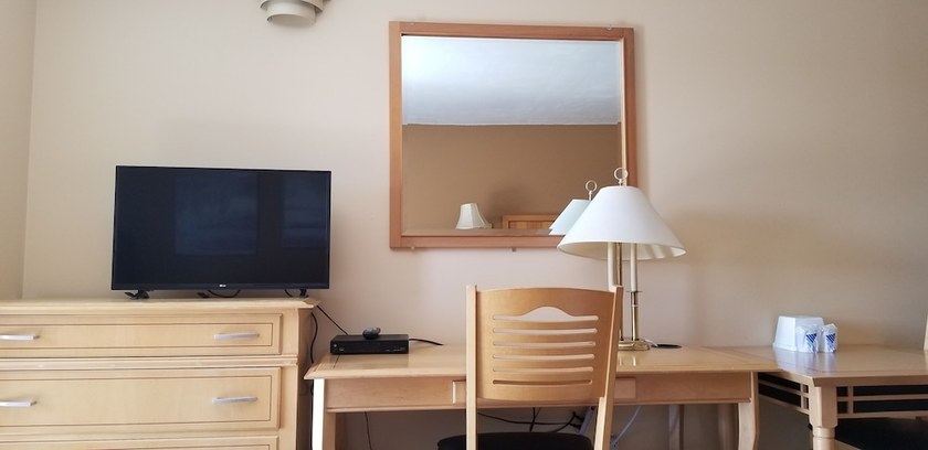 Imagen de la habitación del Hotel Howard Johnson by Wyndham Hinton. Foto 10