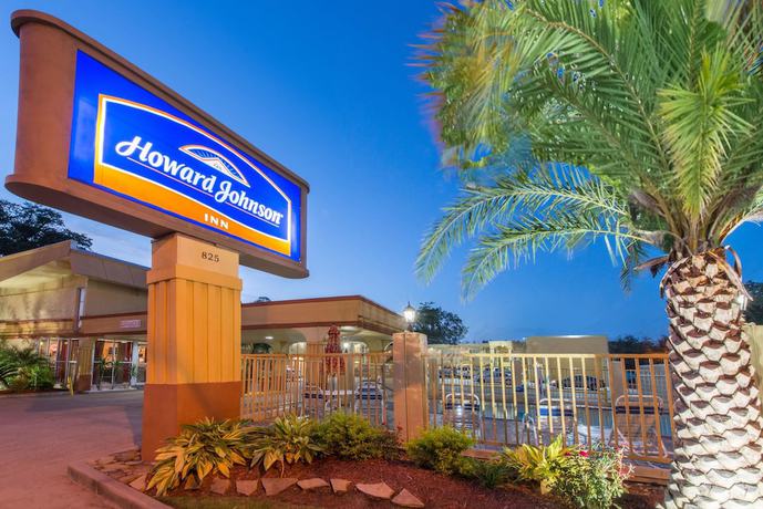 Imagen general del Hotel Howard Johnson by Wyndham Historic Lake Charles. Foto 1