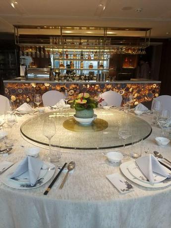 Imagen del bar/restaurante del Hotel Howard Johnson by Wyndham Huaihai Hotel Shanghai. Foto 4