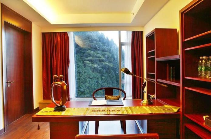 Imagen general del Hotel Howard Johnson by Wyndham Huaihai Resort Lushan. Foto 4