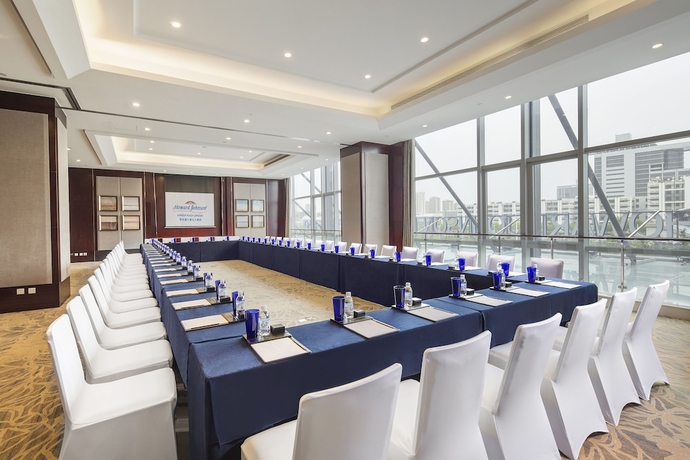 Imagen de los interiores del Hotel Howard Johnson by Wyndham Kangda Plaza Qingdao. Foto 16