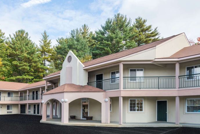 Imagen general del Hotel Howard Johnson by Wyndham Lenox. Foto 1