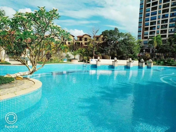 Imagen de la piscina del Hotel Howard Johnson by Wyndham Life Changrong. Foto 18