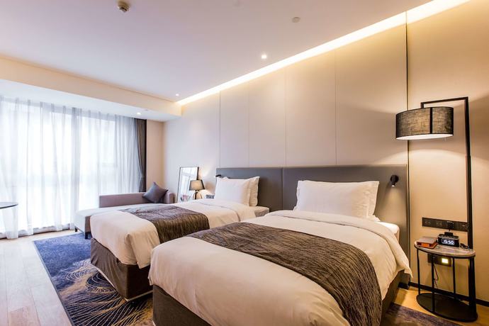 Imagen general del Hotel Howard Johnson by Wyndham Life ZhuoYuan Ningbo. Foto 2
