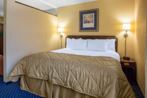 Imagen de la habitación del Hotel Howard Johnson by Wyndham Merrillville. Foto 12