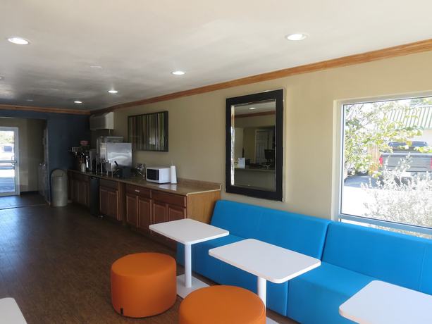 Imagen de los interiores del Hotel Howard Johnson by Wyndham Odessa TX. Foto 19