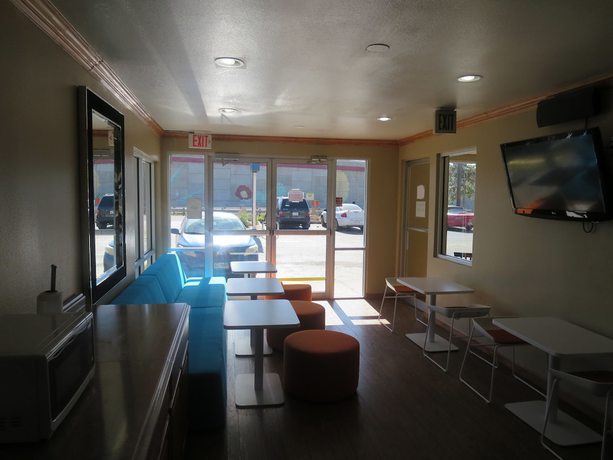 Imagen de los interiores del Hotel Howard Johnson by Wyndham Odessa TX. Foto 20