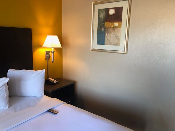 Imagen de la habitación del Hotel Howard Johnson by Wyndham Odessa TX. Foto 8
