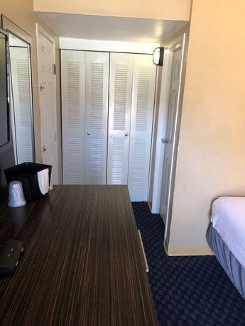 Imagen de la habitación del Hotel Howard Johnson by Wyndham Odessa TX. Foto 9