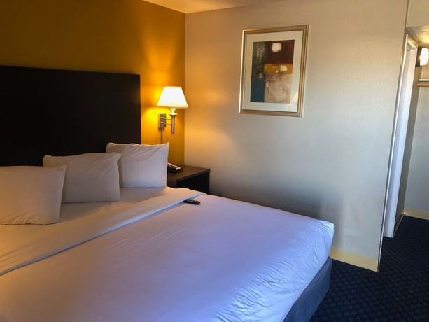 Imagen de la habitación del Hotel Howard Johnson by Wyndham Odessa TX. Foto 13