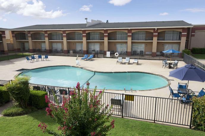 Imagen general del Hotel Howard Johnson by Wyndham Oklahoma City Airport/ Fairgrounds. Foto 1