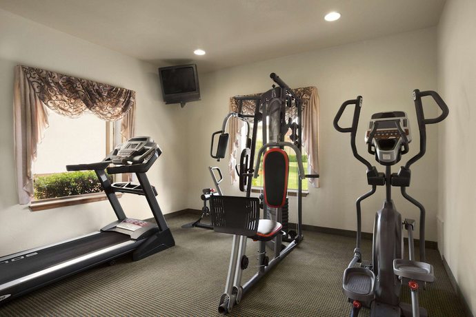 Imagen de los interiores del Hotel Howard Johnson by Wyndham Oklahoma City Airport/ Fairgrounds. Foto 16