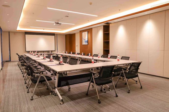 Imagen de los interiores del Hotel Howard Johnson by Wyndham Optics Valley Hotel Wuhan. Foto 20