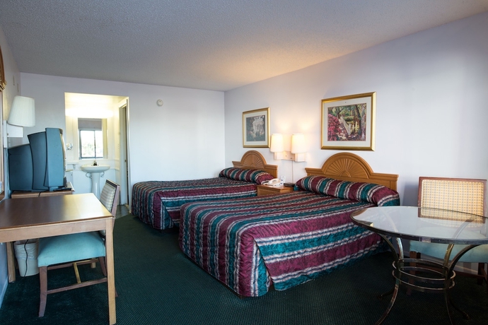 Imagen de la habitación del Hotel Howard Johnson by Wyndham Orlando Lake Buena Vista South. Foto 1