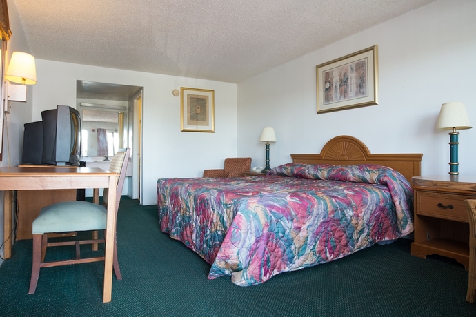 Imagen de la habitación del Hotel Howard Johnson by Wyndham Orlando Lake Buena Vista South. Foto 9