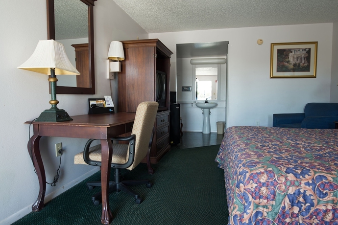 Imagen de la habitación del Hotel Howard Johnson by Wyndham Orlando Lake Buena Vista South. Foto 17