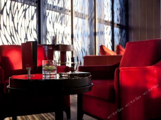 Imagen general del Hotel Howard Johnson by Wyndham Parkland Hotel Dalian. Foto 1
