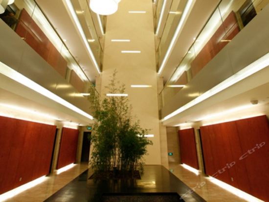 Imagen general del Hotel Howard Johnson by Wyndham Parkland Hotel Dalian. Foto 3