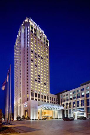 Imagen general del Hotel Howard Johnson by Wyndham Parkview Plaza Erdos. Foto 1