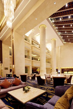 Imagen del bar/restaurante del Hotel Howard Johnson by Wyndham Parkview Plaza Erdos. Foto 7