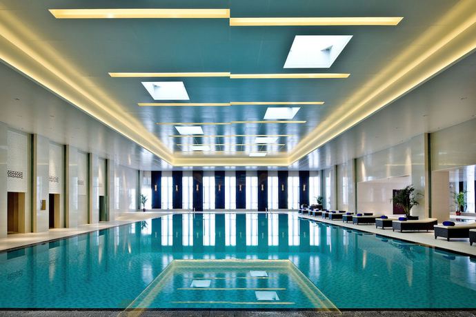 Imagen del bar/restaurante del Hotel Howard Johnson by Wyndham Parkview Plaza Erdos. Foto 8