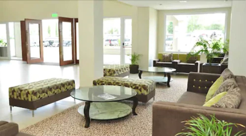 Imagen de los interiores del Hotel Howard Johnson by Wyndham Piedras Moras. Foto 15