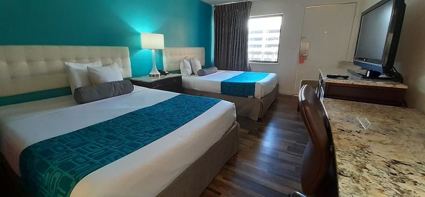 Imagen de la habitación del Hotel Howard Johnson by Wyndham Reno Downtown. Foto 7