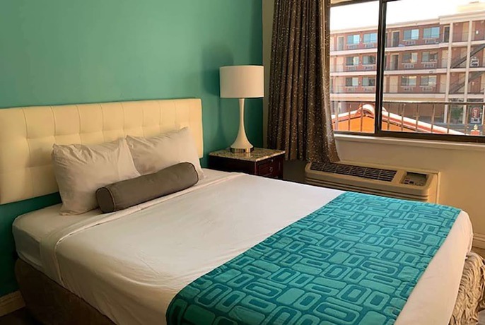 Imagen de la habitación del Hotel Howard Johnson by Wyndham Reno Downtown. Foto 14