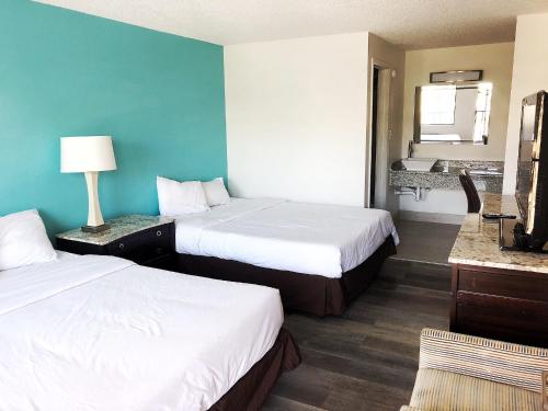 Imagen de la habitación del Hotel Howard Johnson by Wyndham Reno Downtown, Reno. Foto 5