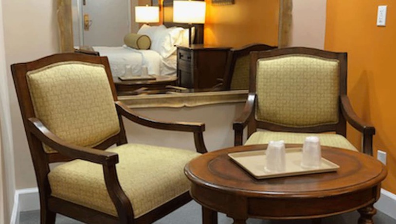 Imagen de la habitación del Hotel Howard Johnson by Wyndham Ridgecrest, CA. Foto 17
