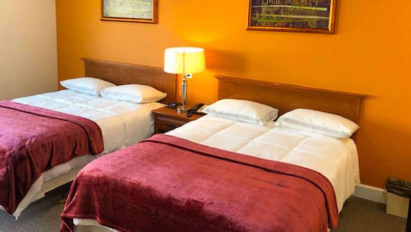 Imagen de la habitación del Hotel Howard Johnson by Wyndham Ridgecrest, CA. Foto 19