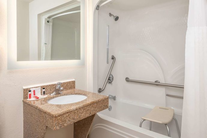Imagen de la habitación del Hotel Howard Johnson by Wyndham Rock Hill. Foto 5