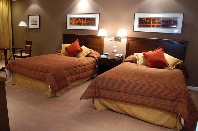 Imagen de la habitación del Hotel Howard Johnson by Wyndham Sierras Hotel and Casino. Foto 6