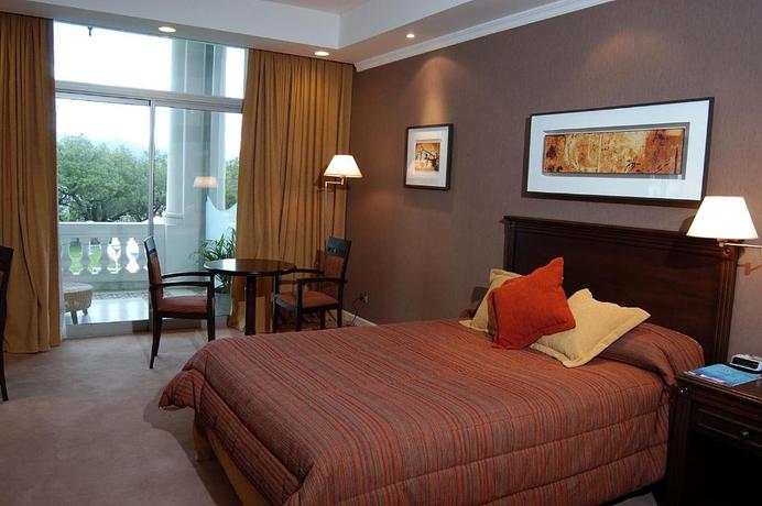 Imagen de la habitación del Hotel Howard Johnson by Wyndham Sierras Hotel and Casino. Foto 8