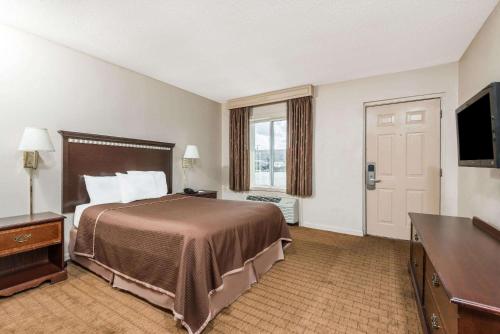 Imagen de la habitación del Hotel Howard Johnson by Wyndham Springfield. Foto 4