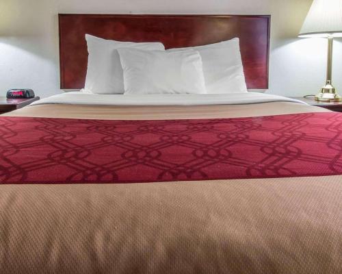 Imagen de la habitación del Hotel Howard Johnson by Wyndham Thunder Bay. Foto 5