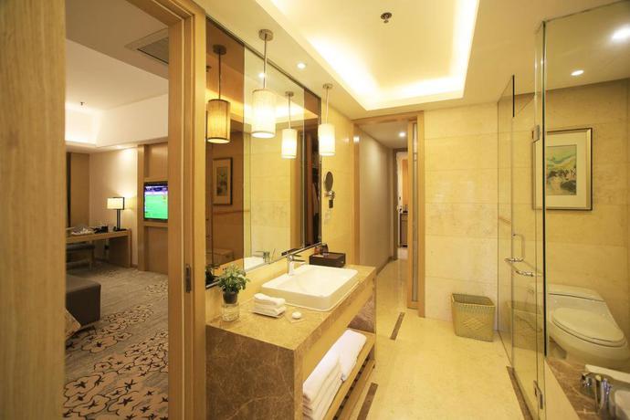 Imagen de la habitación del Hotel Howard Johnson by Wyndham Tianmu Lake Plaza Liyang. Foto 16