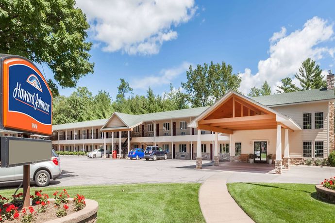 Imagen general del Hotel Howard Johnson by Wyndham Traverse City. Foto 1